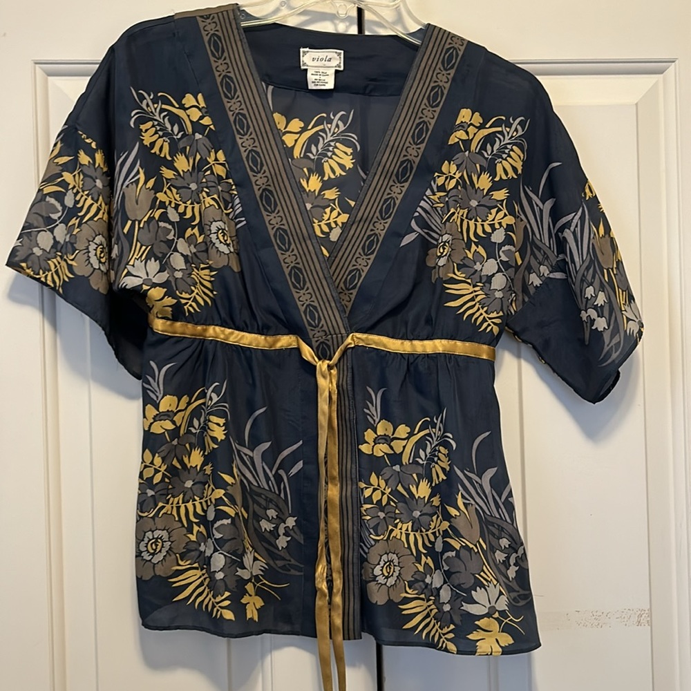 VIOLA WOMEN TOP SIZE. 4